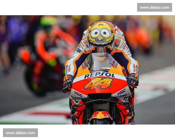 惊心动魄的MotoGP！事故回放，看赛车手如何与死神擦肩而过